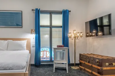Le Saint-Crème Hotels in Alma