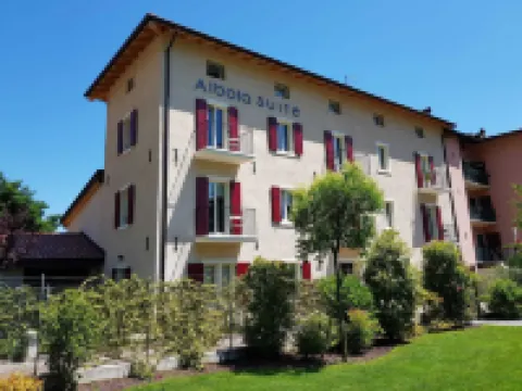 Albola Suite Holiday Apartments