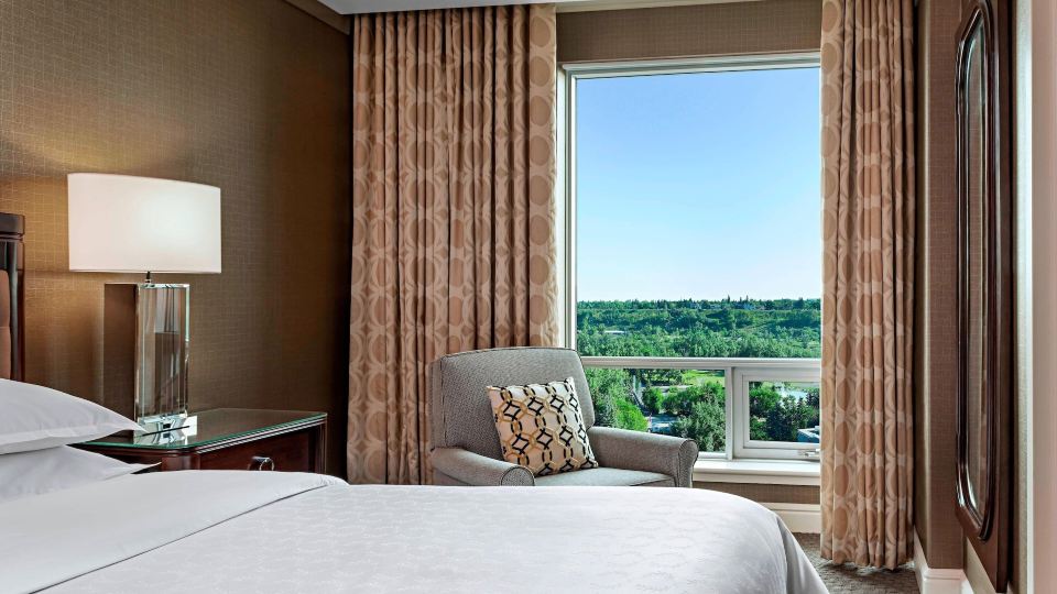Sheraton Suites Calgary Eau Claire