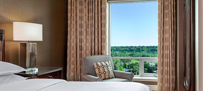 Sheraton Suites Calgary Eau Claire Hotels in Calgary