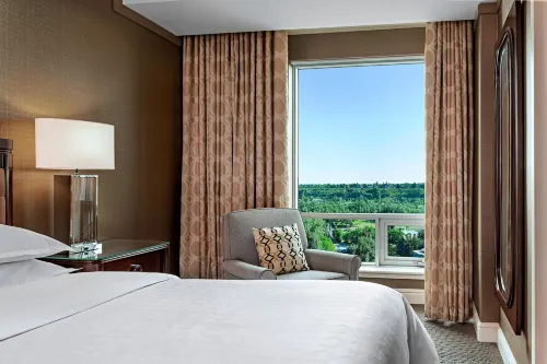 Sheraton Suites Calgary Eau Claire - 4 estrellas