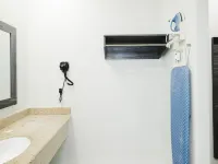 Sapphire Inn & Suites Hotels in Deer Park