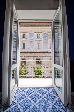 Crudo Home Отели в г. Помпеи