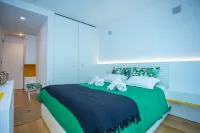 Acqua House by Rent4All