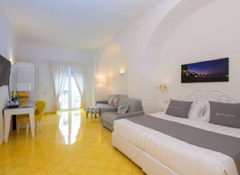 Relais Maresca Luxury Small Hotel & Terrace Restaurant