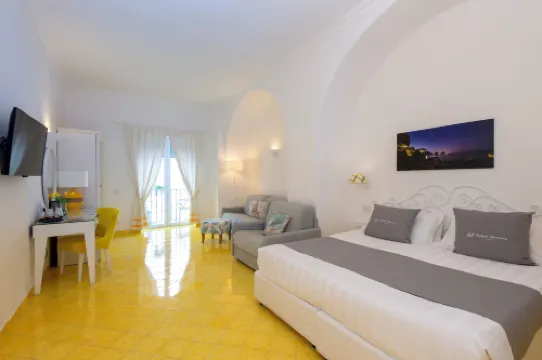 Relais Maresca Luxury Small Hotel & Terrace Restaurant