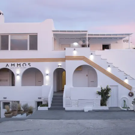 Ammos Luxury Rooms & Home