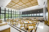 Golden Tulip Pontianak Hotels in Darat Sekip