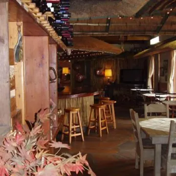 Ascot Inn
