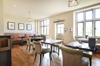 Stanton Manor Hotel