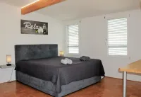 Inselappartement Reichenau Hotels in der Nähe von Yachthafen Reichenau - Sportboothafen Herrenbruck