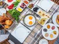 Siyah Lale Cunda 1841 - breakfast
