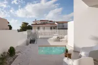 Athenian Riviera Panorama Villa -  Ferienhäuser