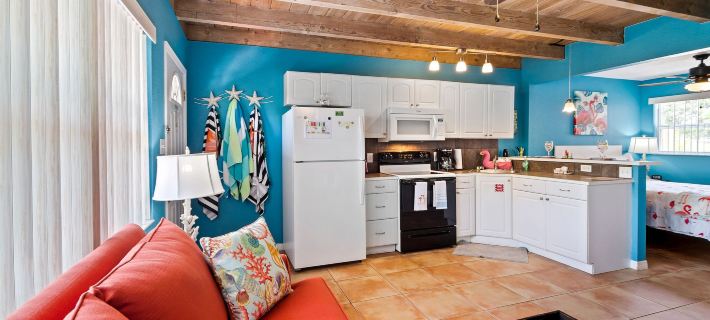 Coco Sands Studios Hotels in Cocoa Beach