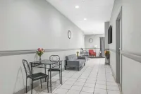 Motel 6 Chickasha, OK