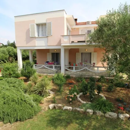 Apartments Danijela