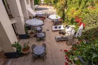 Petit Soleil - Bed, Breakfast and Bar Hotels in San Luis Obispo County