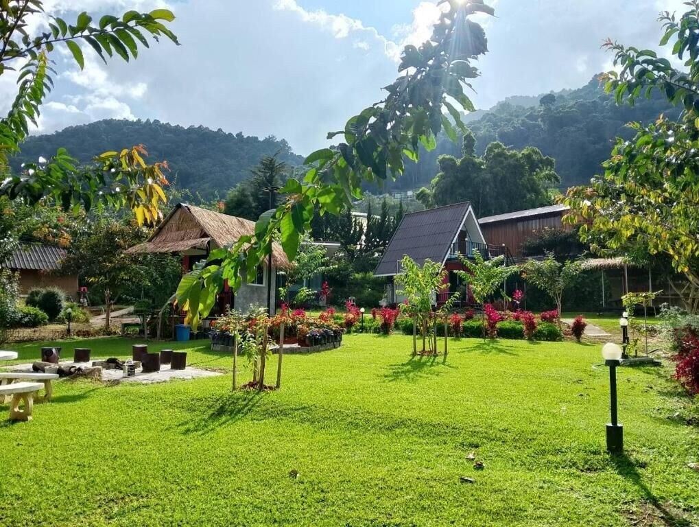 อินทนนท์ บ้านพักเล่าจู Inthanon Laoju House