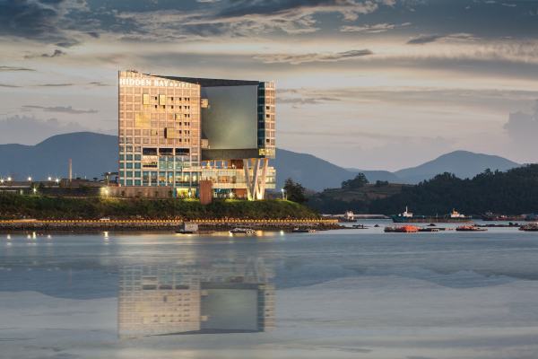 Hidden Bay Hotel