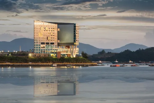 Hidden Bay Hotel