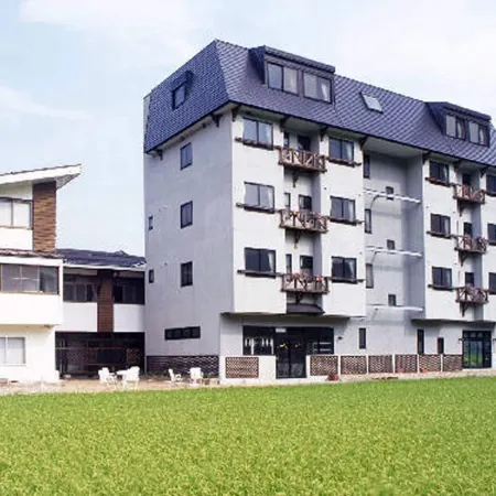 Schole Hakuba