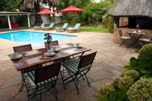 Easy Five Guest House Hotels in Somerset West