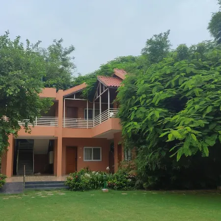 Palm Green Club & Resort by the Sky Imperial