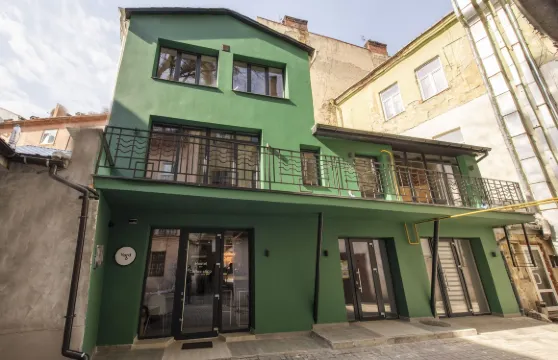 庭院青年旅舍與咖啡