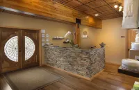 Icicle Village Resort - Spa