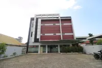 RedDoorz @ Jalan Krakatau Medan Hotels in East Medan