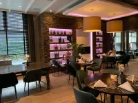 Fletcher Hotel-Restaurant Waalwijk - Bãi đậu xe