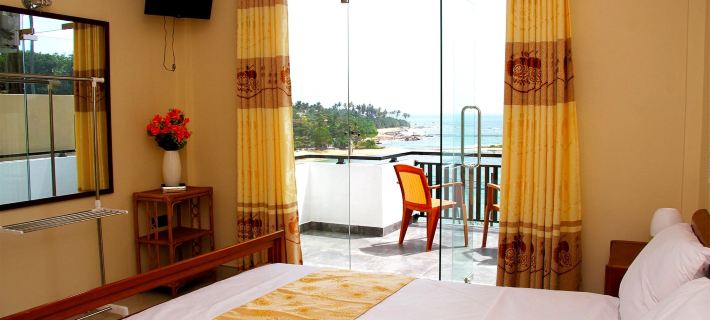 Queens Beach Hotel Hotels in Hambantota
