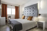 Typic Oasis Sa Tanca Hotel a Cala Llenya