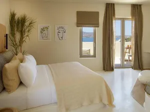 White Pebble Suites