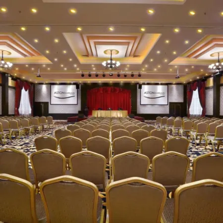 Aston Karimun City Hotel Отели в г. Танджунг-Балай-Каримун