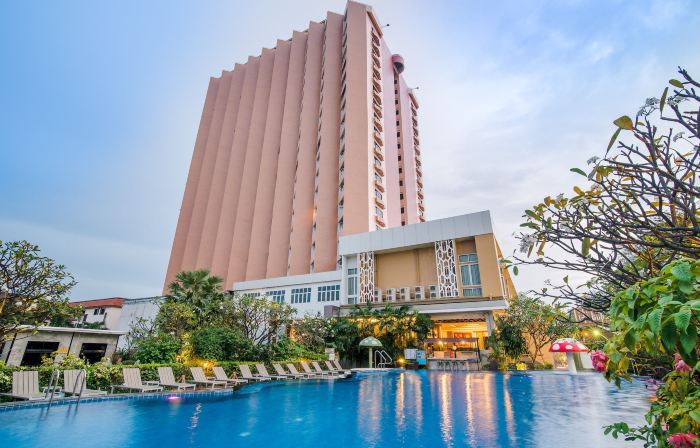 Golden Beach Cha-Am Hotel