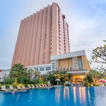 Golden Beach Cha-Am Hotel