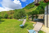 Villa Formaga Stunning View & Garden - Happy Rentals