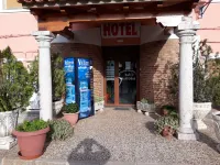 San Cristobal Hotel di 