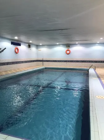 Florida Inn Hotel Отели в г. Найран