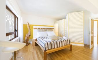 Luiselle Charming Accommodation Sorrento City Center