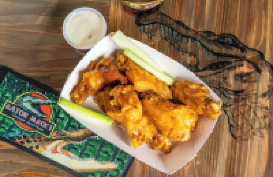 坎普麥克小屋，碼頭及房車度假村