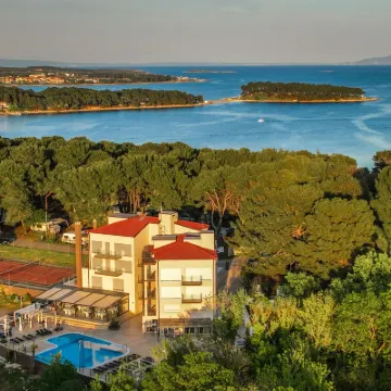 Premantura Resort - Hotel & Restaurant Hotels in der Nähe von Kamenjak National Park