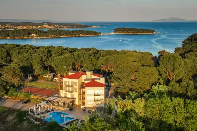 Premantura Resort - Hotel & Restaurant فنادق في ميدولين