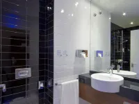 Holiday Inn Express Lisboa - Av. Liberdade Hotels near Parque Mayer