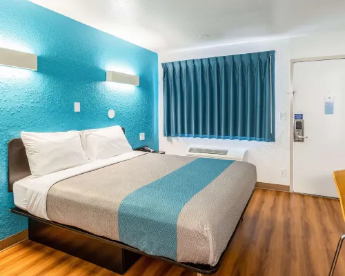 Motel 6 Valdosta, GA - University Hotels in Lowndes County