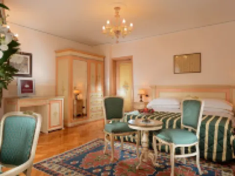 Albergo Cavalletto & Doge Orseolo Hotels near Grand Canal