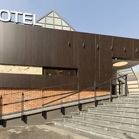 Hotel Orasac Garni Отели рядом с достопримечательностью «Парк Кошутняк»