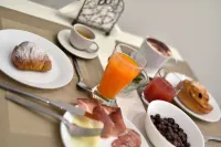 Residenza Borbonica Hotels near Galleria Toledo