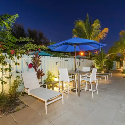 Siesta Key Palms Resort Hotels near Parasail Siesta